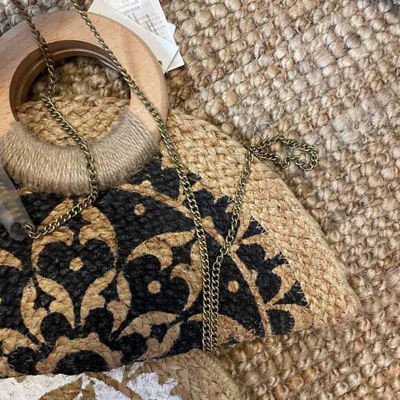 Purse  - Picture 5 of 7